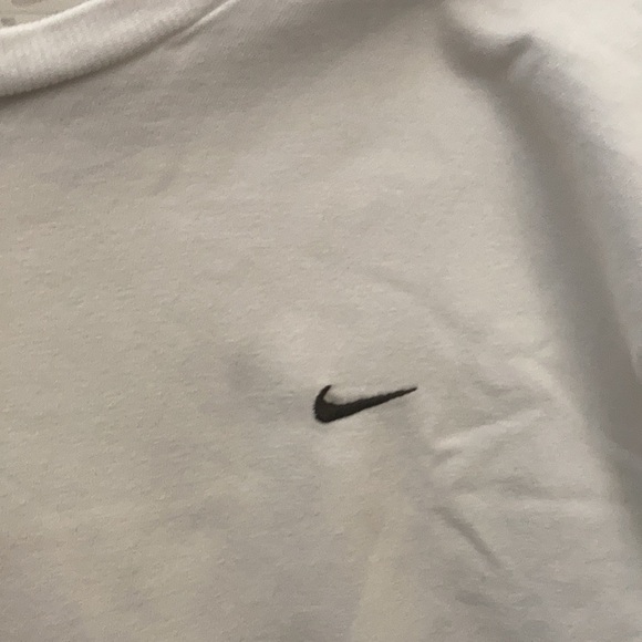 FINAL MARKDOWN CLASSIC Nike tee small - Picture 2 of 3